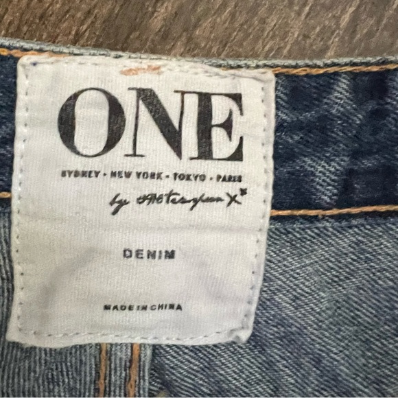 One by One Teaspoon X Trashed Freebird Jeans in Cobain Wash (medium blue) - Picture 6 of 8